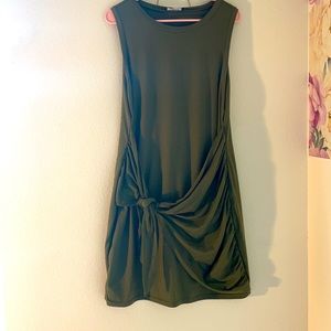 Armless tie over dress XL